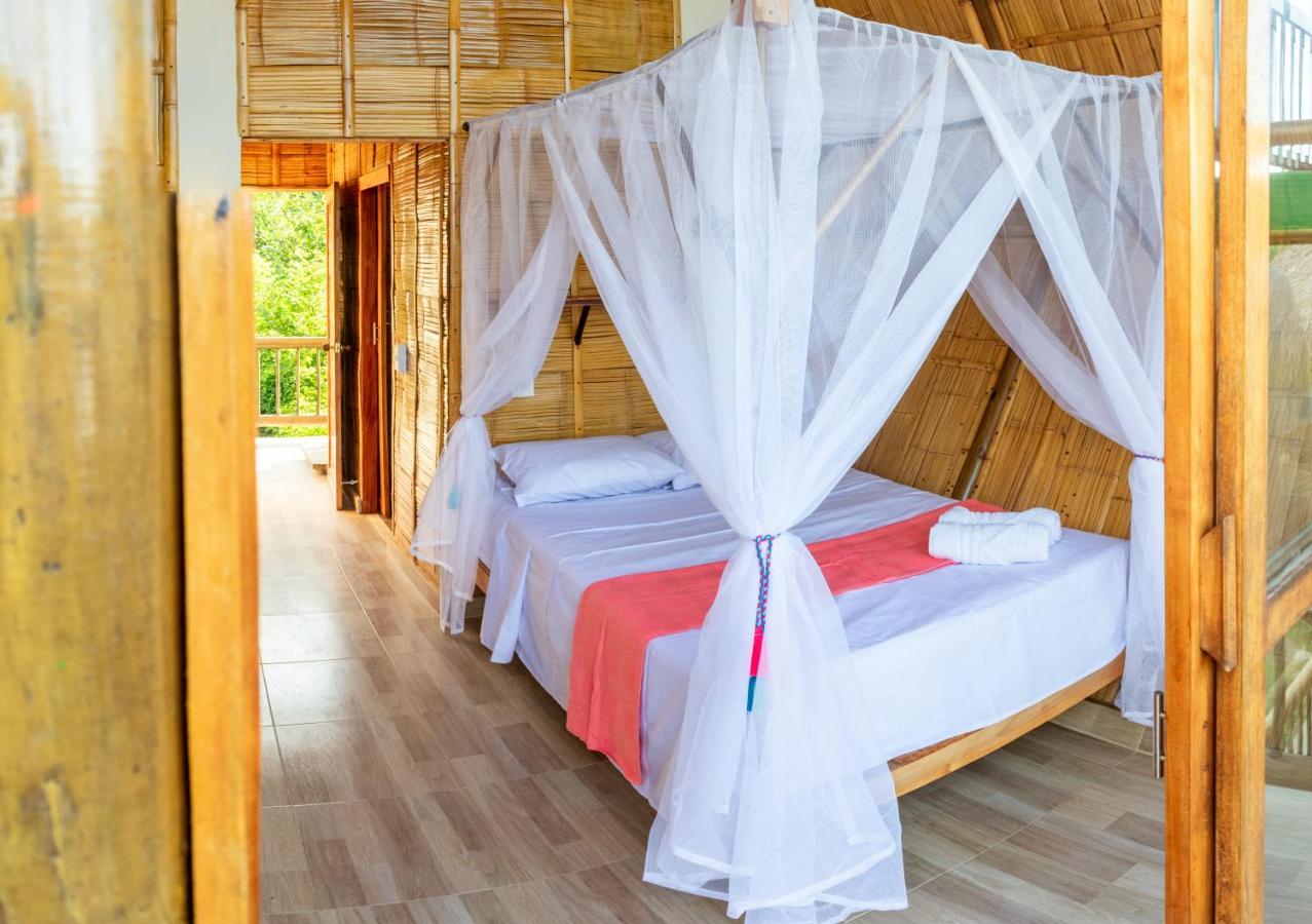Uuttaaka Eco-Hotel Паломино Екстериор снимка