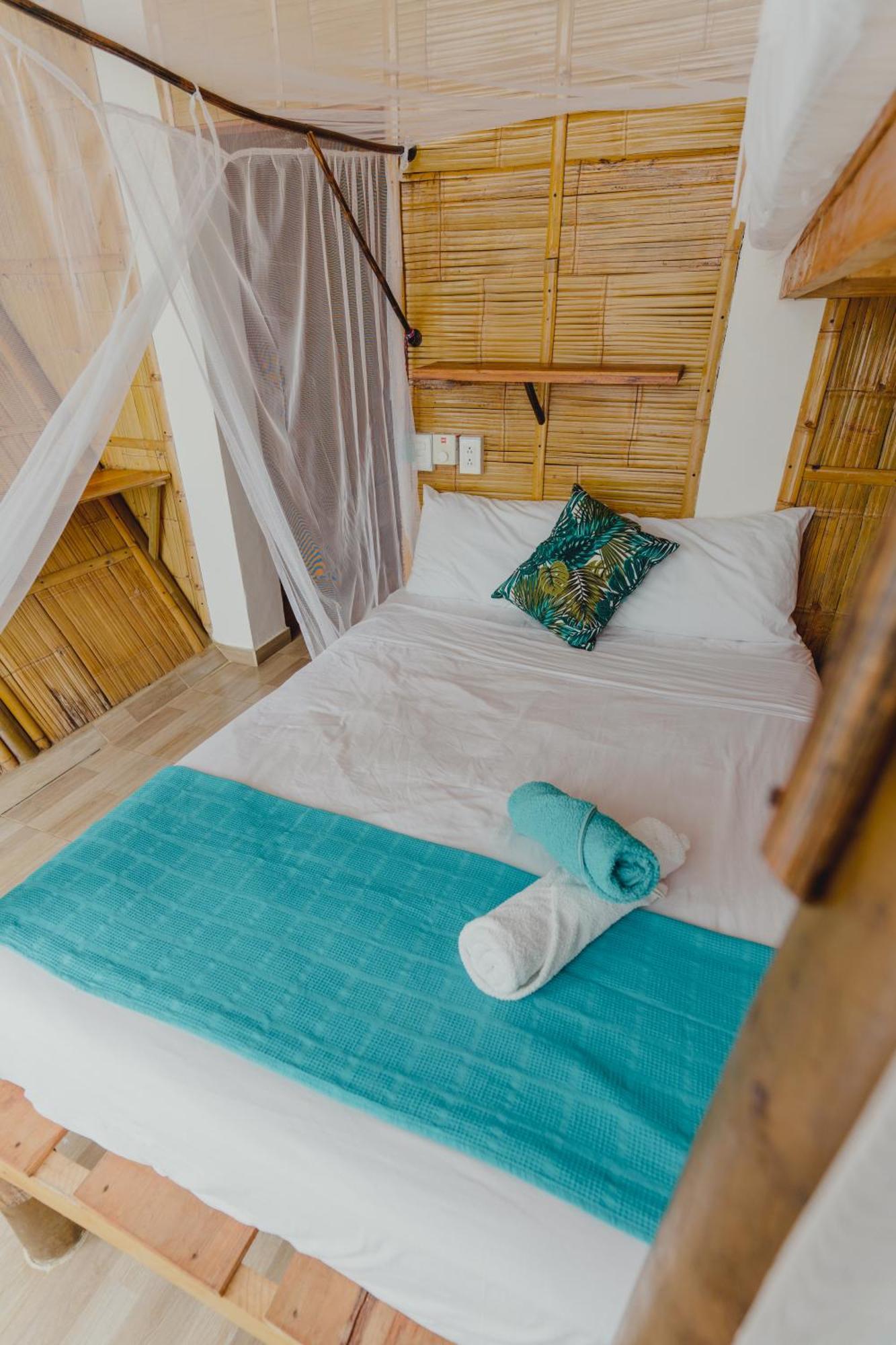 Uuttaaka Eco-Hotel Паломино Екстериор снимка